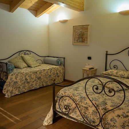 Agriturismo Corte Morandini Valeggio sul Mincio Buitenkant foto